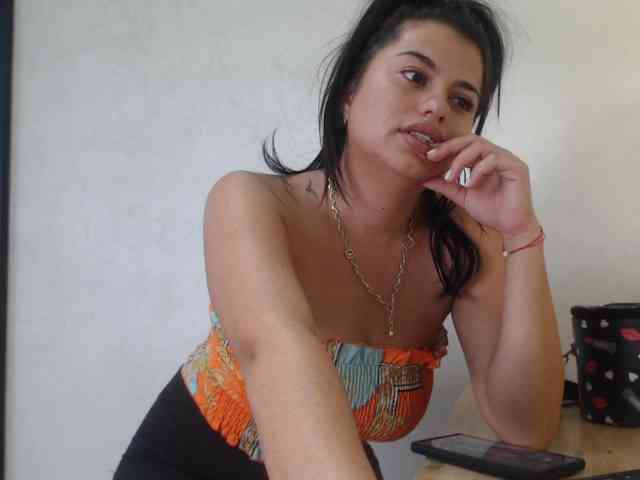 Gyna1999 webcam