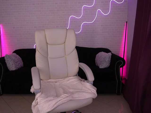 Slutty DaenerysDaen from BongaCams DaenerysDaen from BongaCams