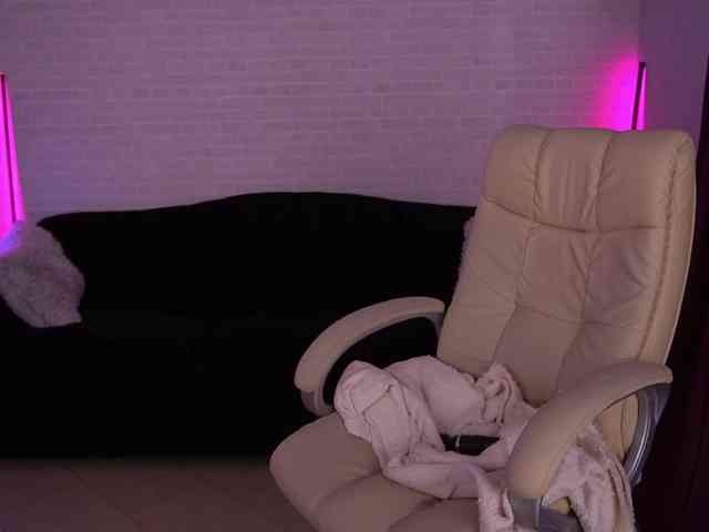 DaenerysDaen webcam