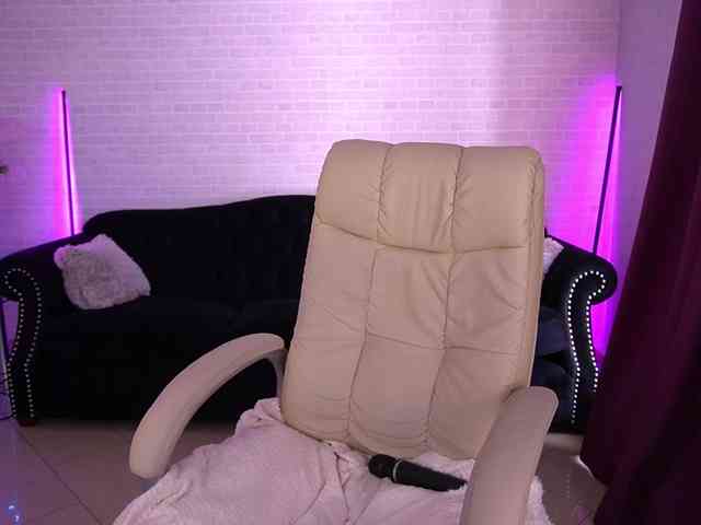 DaenerysDaen webcam
