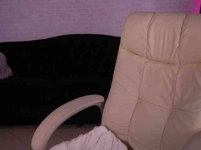 DaenerysDaen webcam