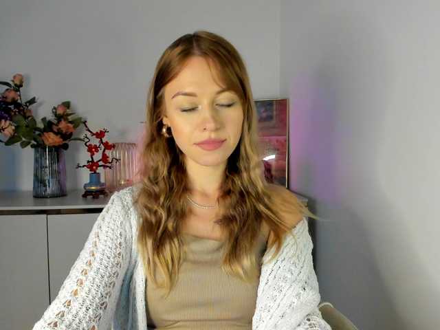 CindyGlam's BongaCams show and profile