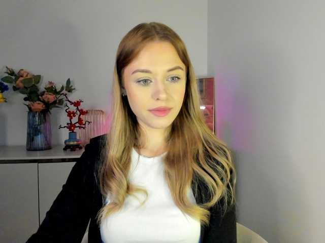 CindyGlam's BongaCams show and profile