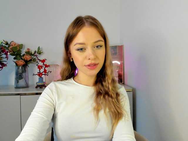 CindyGlam's BongaCams show and profile