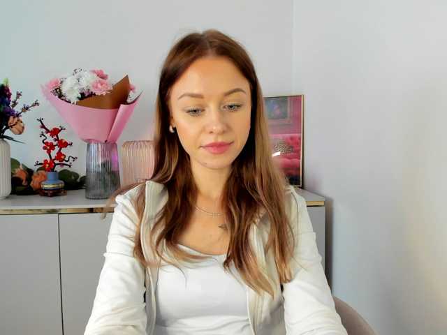 CindyGlam's BongaCams show and profile