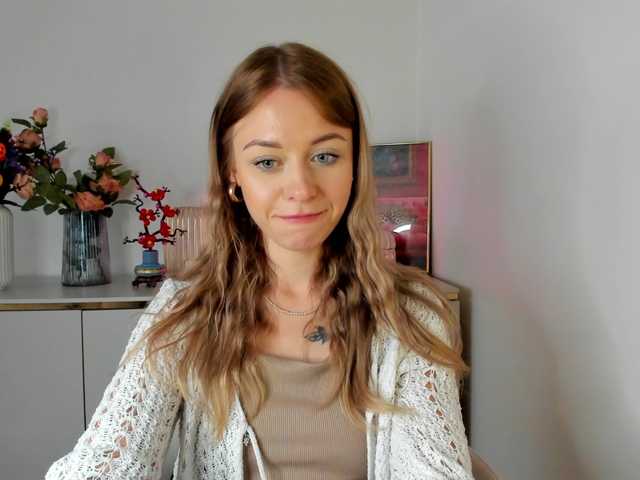 CindyGlam's BongaCams show and profile