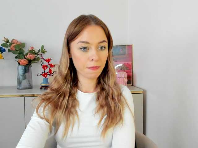 CindyGlam's BongaCams show and profile