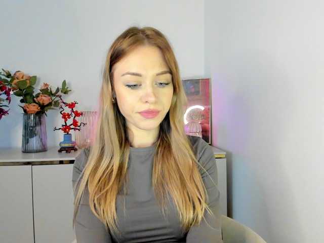 CindyGlam's BongaCams show and profile