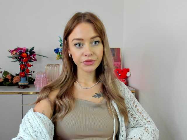 CindyGlam's BongaCams show and profile