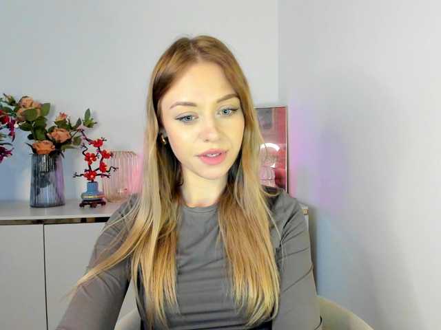 CindyGlam's BongaCams show and profile