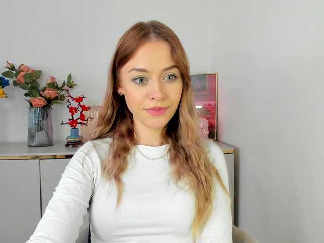 CindyGlam's BongaCams show and profile