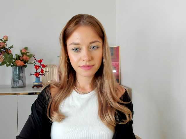 CindyGlam's BongaCams show and profile