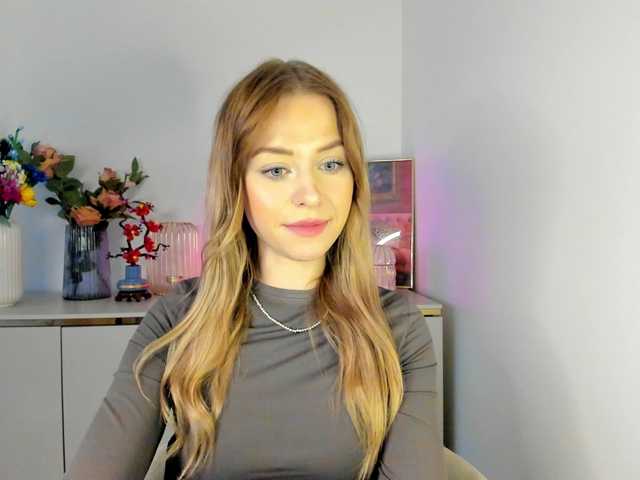 CindyGlam's BongaCams show and profile