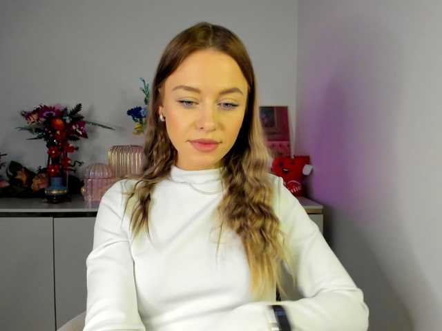 CindyGlam's BongaCams show and profile