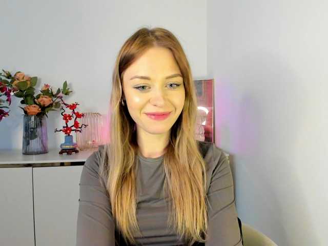 CindyGlam's BongaCams show and profile