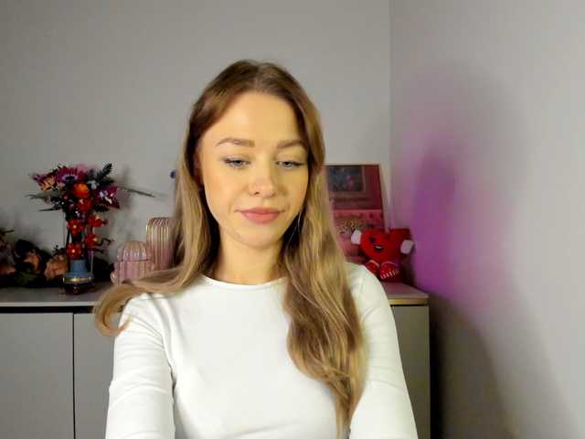 CindyGlam's BongaCams show and profile