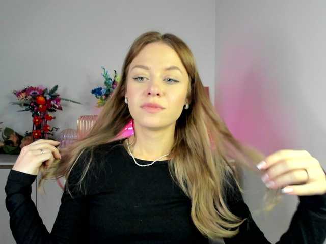 CindyGlam's BongaCams show and profile