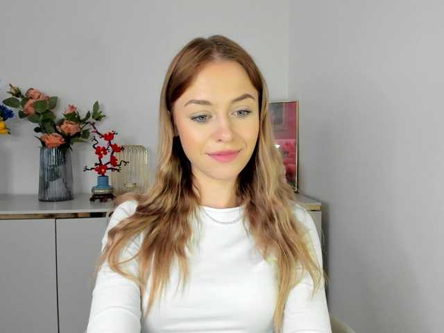 CindyGlam's BongaCams show and profile