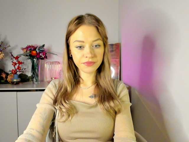 CindyGlam's BongaCams show and profile