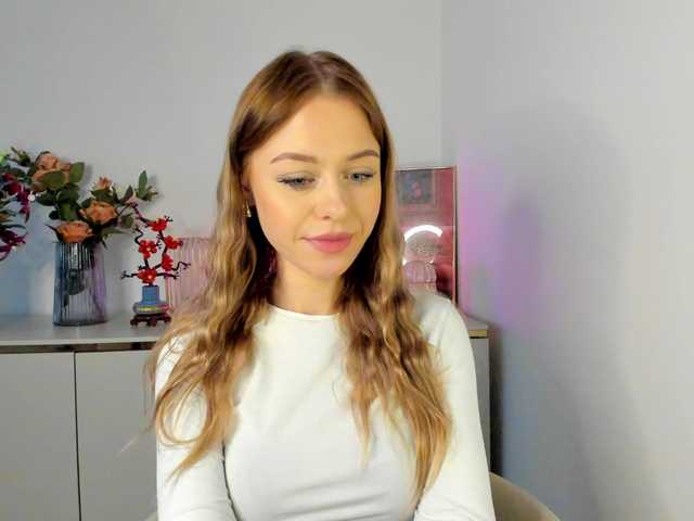 CindyGlam's BongaCams show and profile