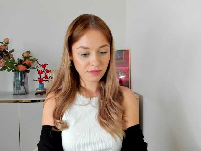 CindyGlam's BongaCams show and profile