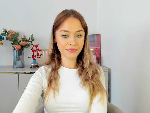 CindyGlam's BongaCams show and profile