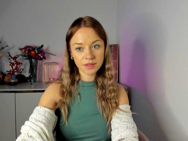 CindyGlam's BongaCams show and profile