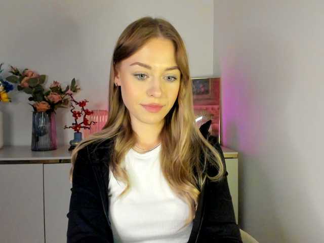 CindyGlam's BongaCams show and profile