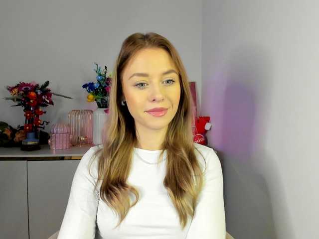 CindyGlam's BongaCams show and profile