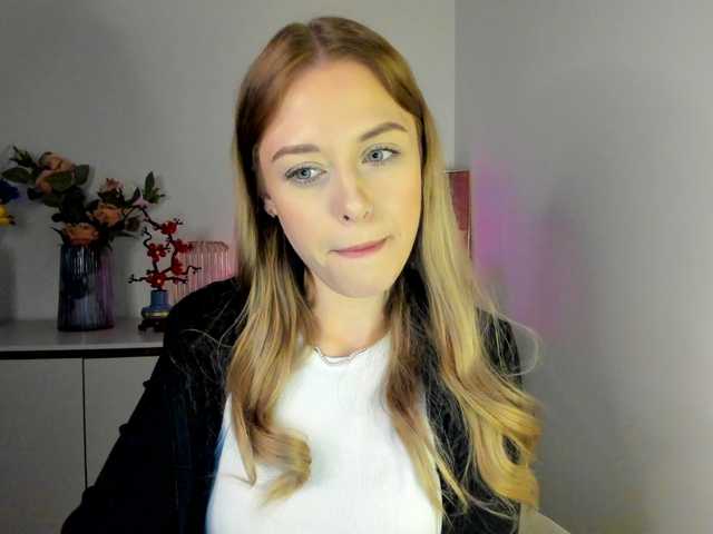 CindyGlam's BongaCams show and profile