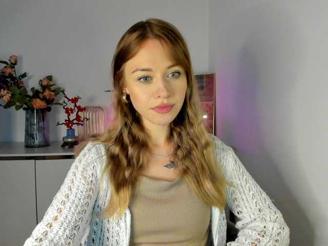 CindyGlam's BongaCams show and profile