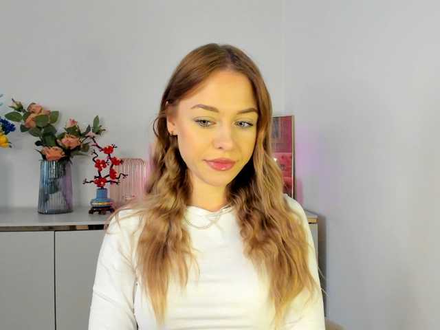 CindyGlam's BongaCams show and profile