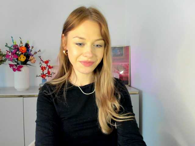 CindyGlam's BongaCams show and profile