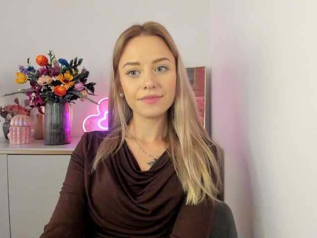 CindyGlam webcam bongacams model stream image