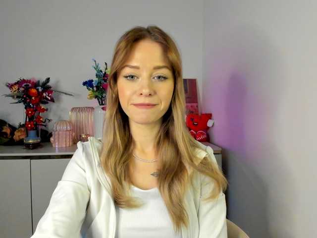 CindyGlam's BongaCams show and profile