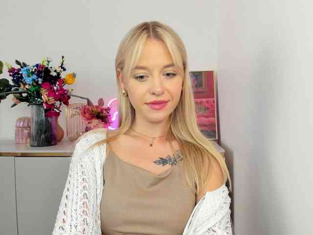 CindyGlam webcam
