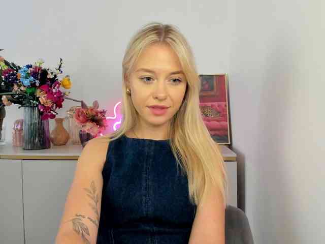 CindyGlam webcam
