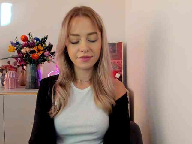 CindyGlam webcam