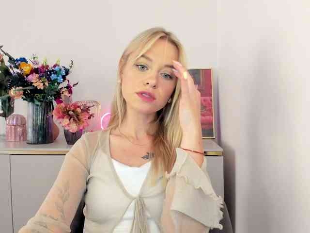 CindyGlam webcam