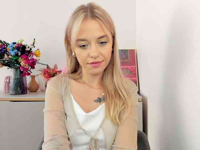 CindyGlam webcam