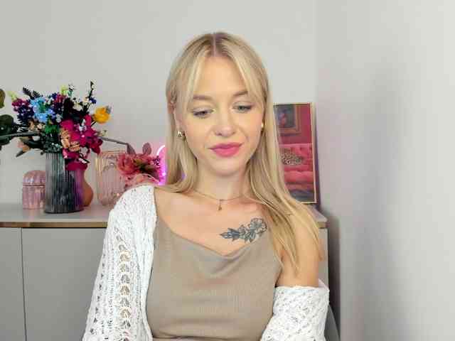 CindyGlam webcam