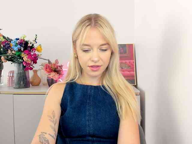 CindyGlam webcam