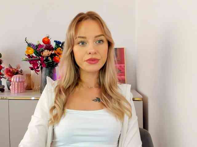 CindyGlam webcam