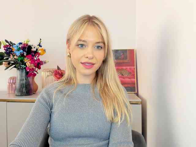 CindyGlam webcam