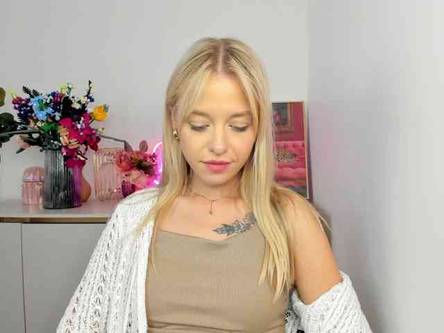 CindyGlam webcam