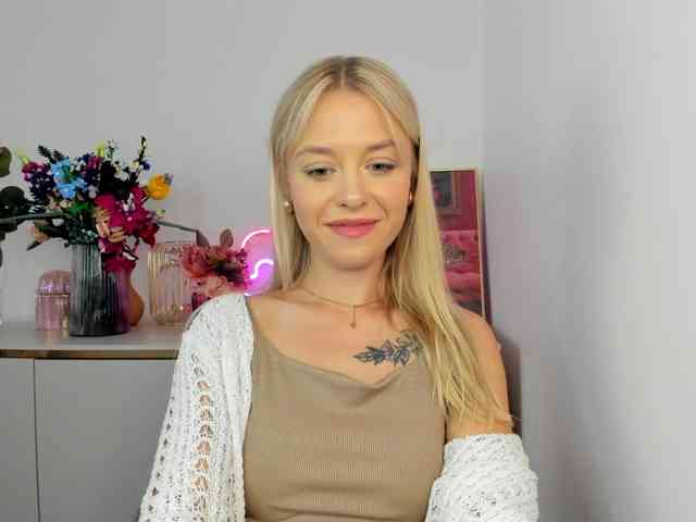 CindyGlam webcam