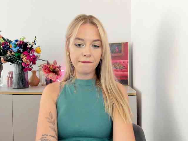 CindyGlam webcam
