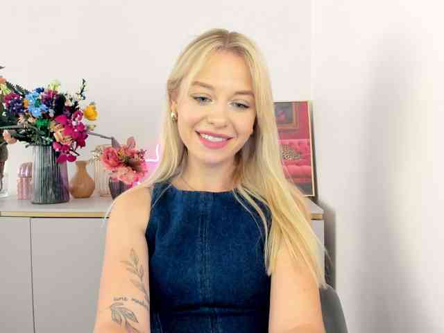 CindyGlam webcam