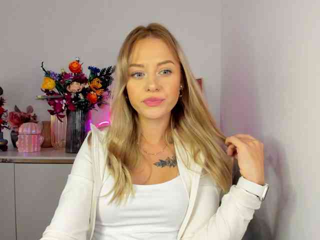 CindyGlam webcam