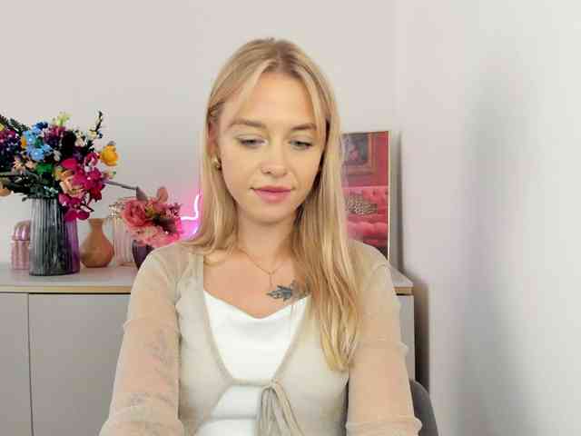 CindyGlam webcam